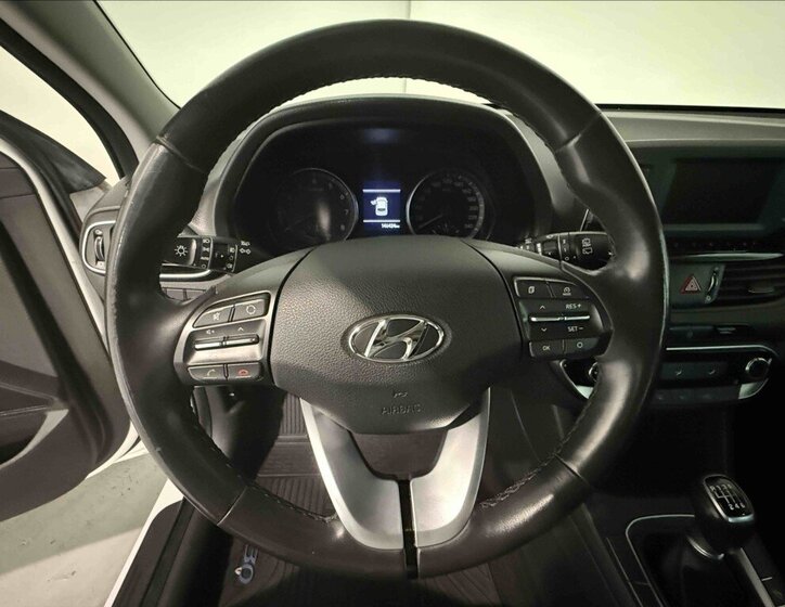 Hyundai i30 10
