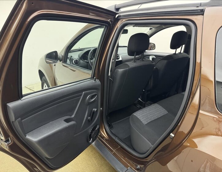 Dacia Duster SUV / Terénní 1,6 l 77 kw