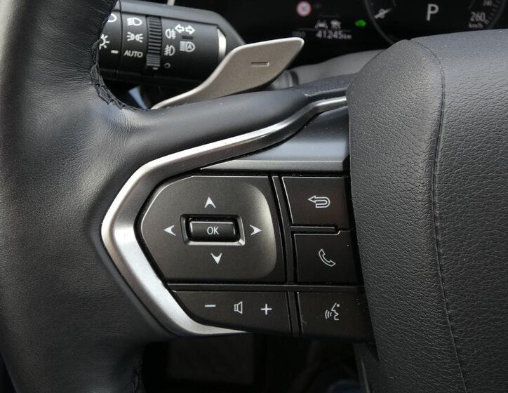 Lexus RX 350h SUV / Terénní 2,5 l 140 kw