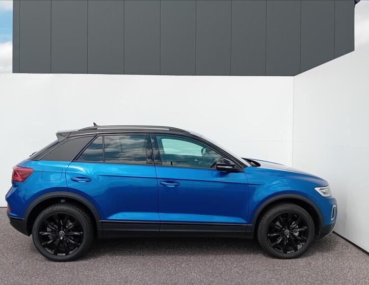 Volkswagen T-Roc 3