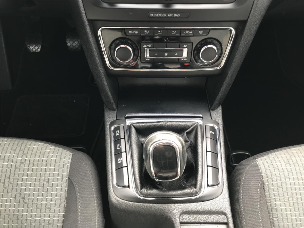 Škoda Superb Kombi 1,6 l 77 kw