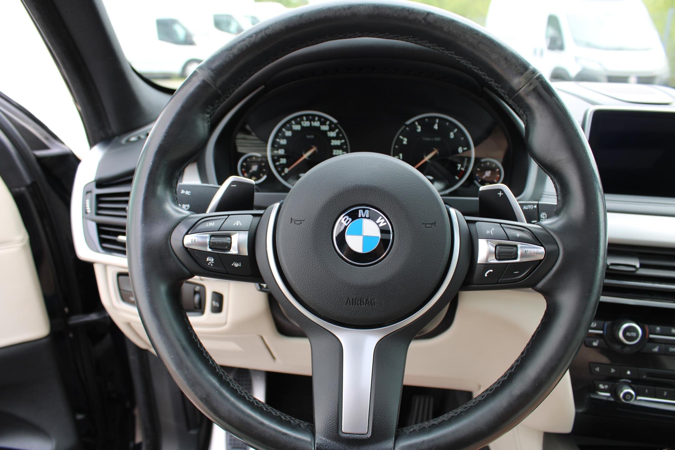 BMW X5 SUV / Terénní 3,0 l 225 kw