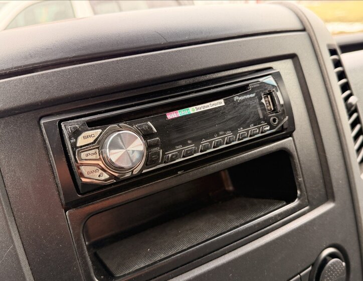 Volkswagen Crafter 12