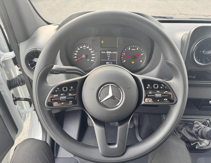Mercedes-Benz Sprinter 15
