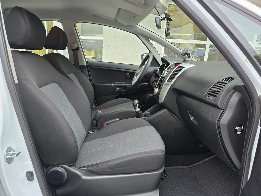 KIA Venga MPV 1,4 l 66 kw