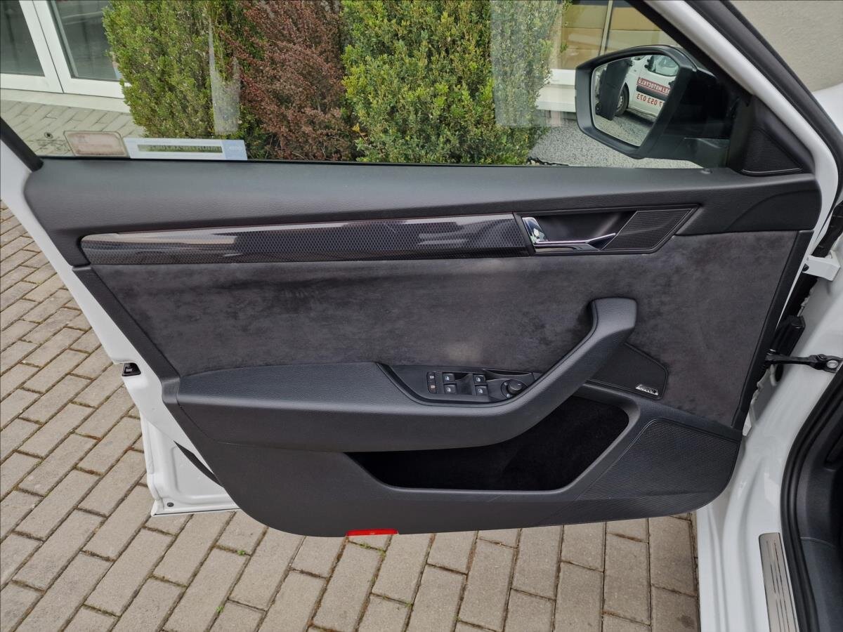 Škoda Superb Kombi 2,0 l 110 kw