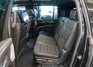 Cadillac Escalade 37