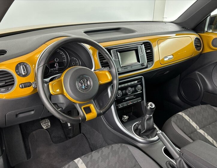 Volkswagen Beetle Hatchback 1,2 l 77 kw