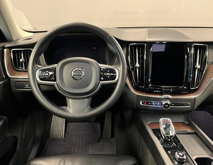 Volvo XC60 5