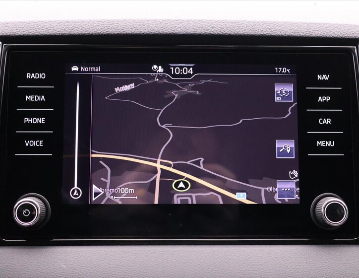 Škoda Karoq SUV / Terénní 1,5 l 110 kw