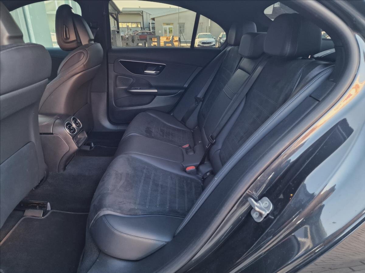 Mercedes-Benz Třídy C Sedan / Limuzína 2,0 l 147 kw