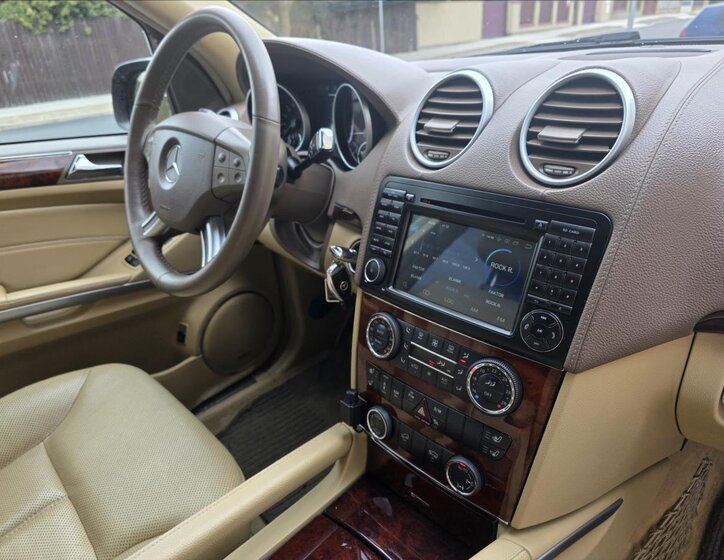 Mercedes-Benz GL SUV / Terénní 3,0 l 165 kw