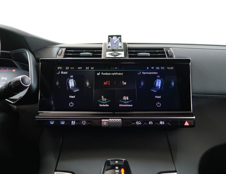 DS Automobiles DS7 Crossback 28