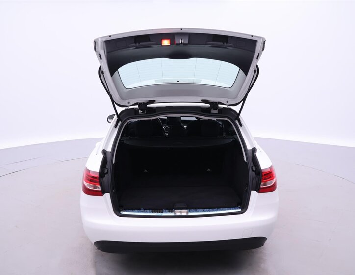 Mercedes-Benz Třídy C Kombi 2,1 l 100 kw