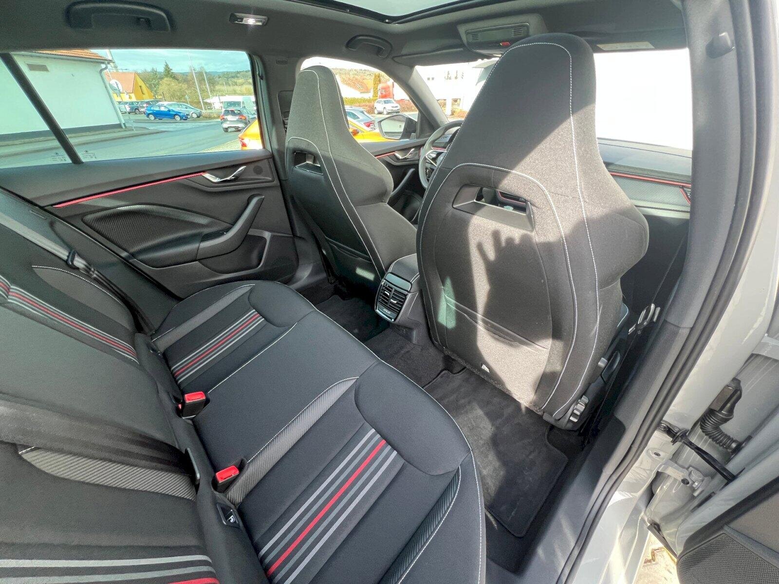 Škoda Scala Hatchback 1,0 l 85 kw