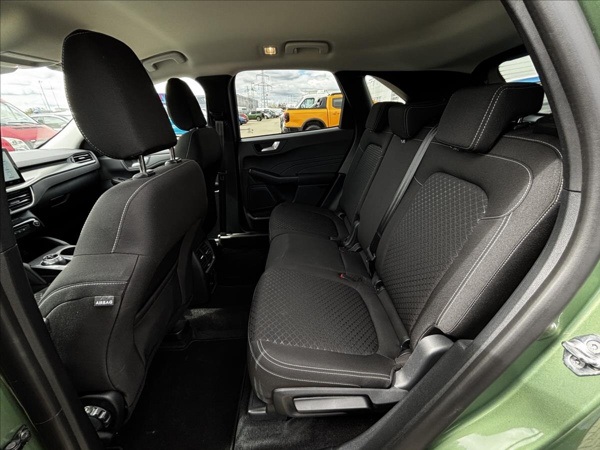 Ford Kuga SUV / Terénní 1,5 l 137 kw