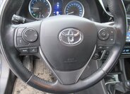 Toyota Corolla Sedan 1,6 l 97 kw