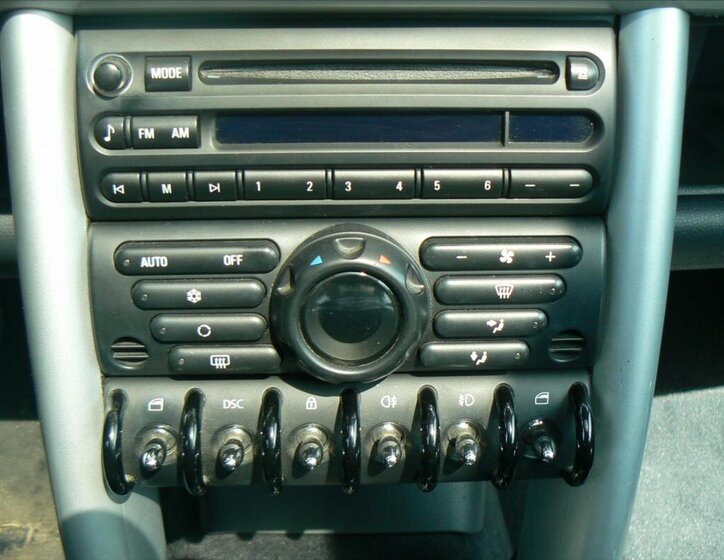 Mini Cooper Hatchback 1,6 l 85 kw