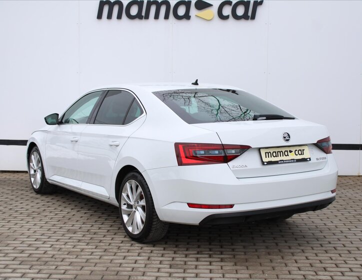 Škoda Superb Liftback 2,0 l 110 kw