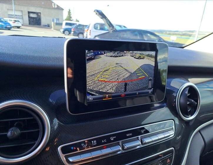 Mercedes-Benz Třídy V 12