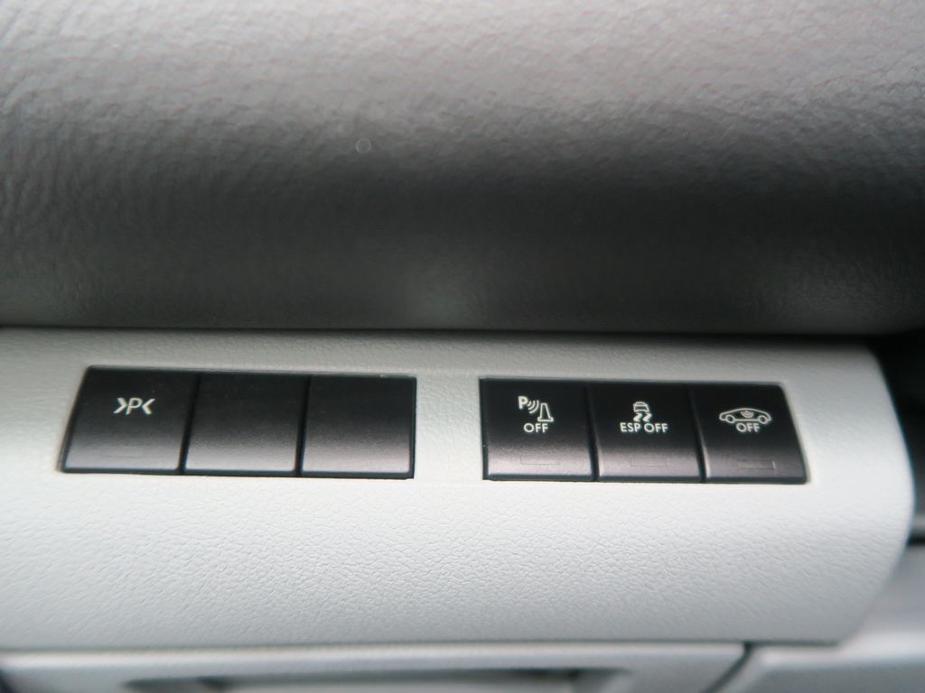 Peugeot 5008 MPV 2,0 l 120 kw