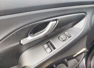 Hyundai i30 24