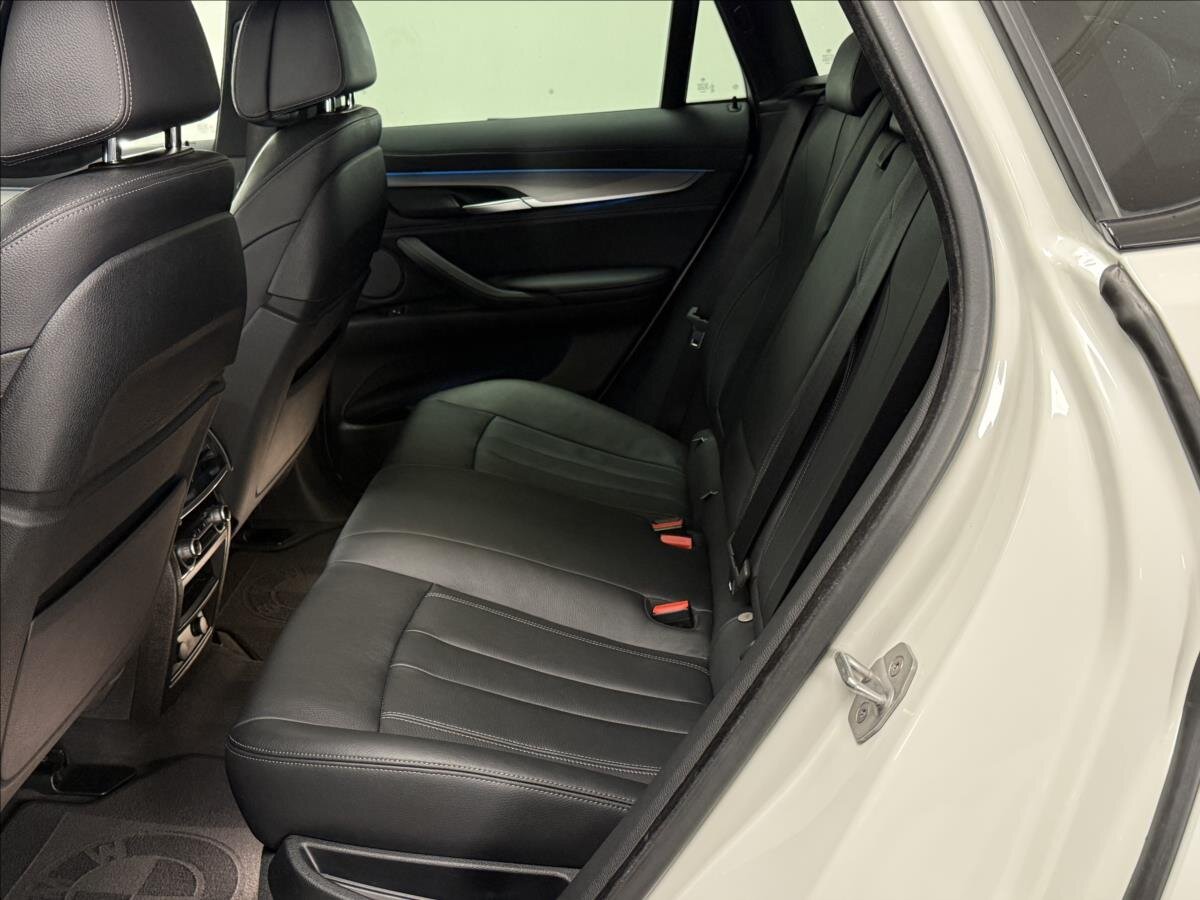 BMW X6 SUV 3,0 l 280 kw