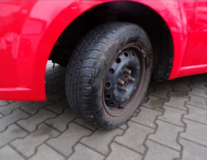 Chevrolet Aveo Sedan 1,2 l 53 kw