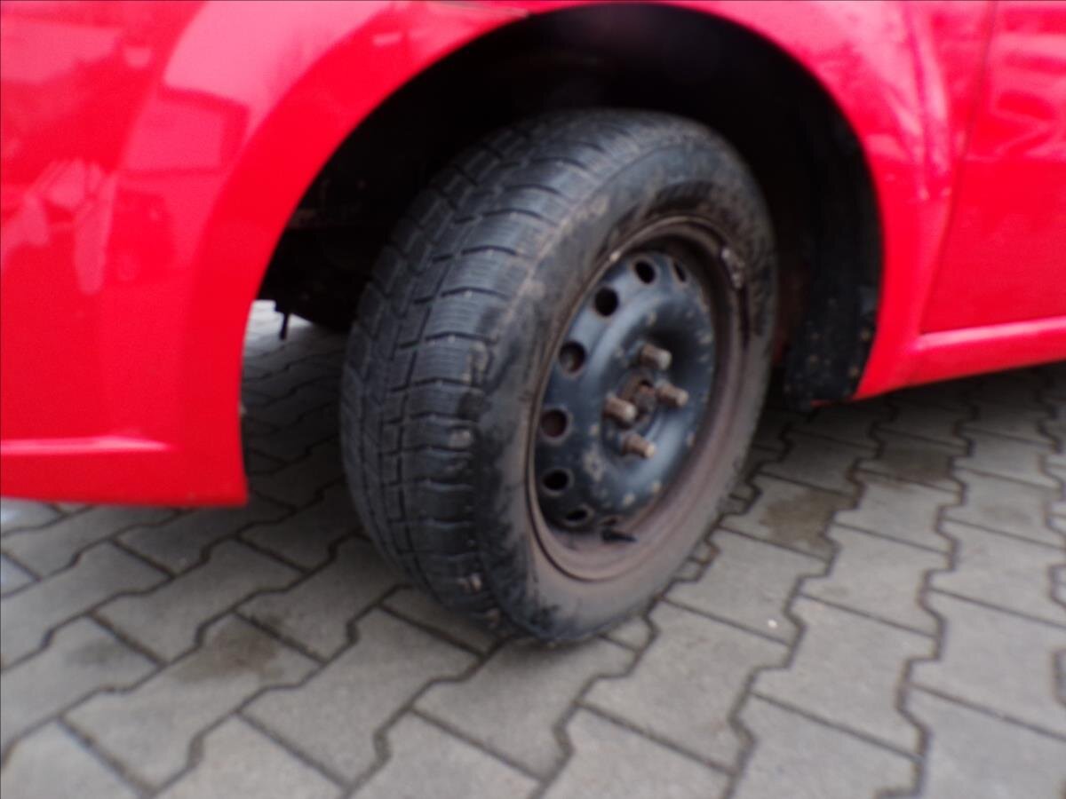 Chevrolet Aveo Sedan 1,2 l 53 kw