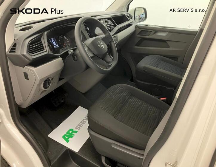 Volkswagen Caravelle 12