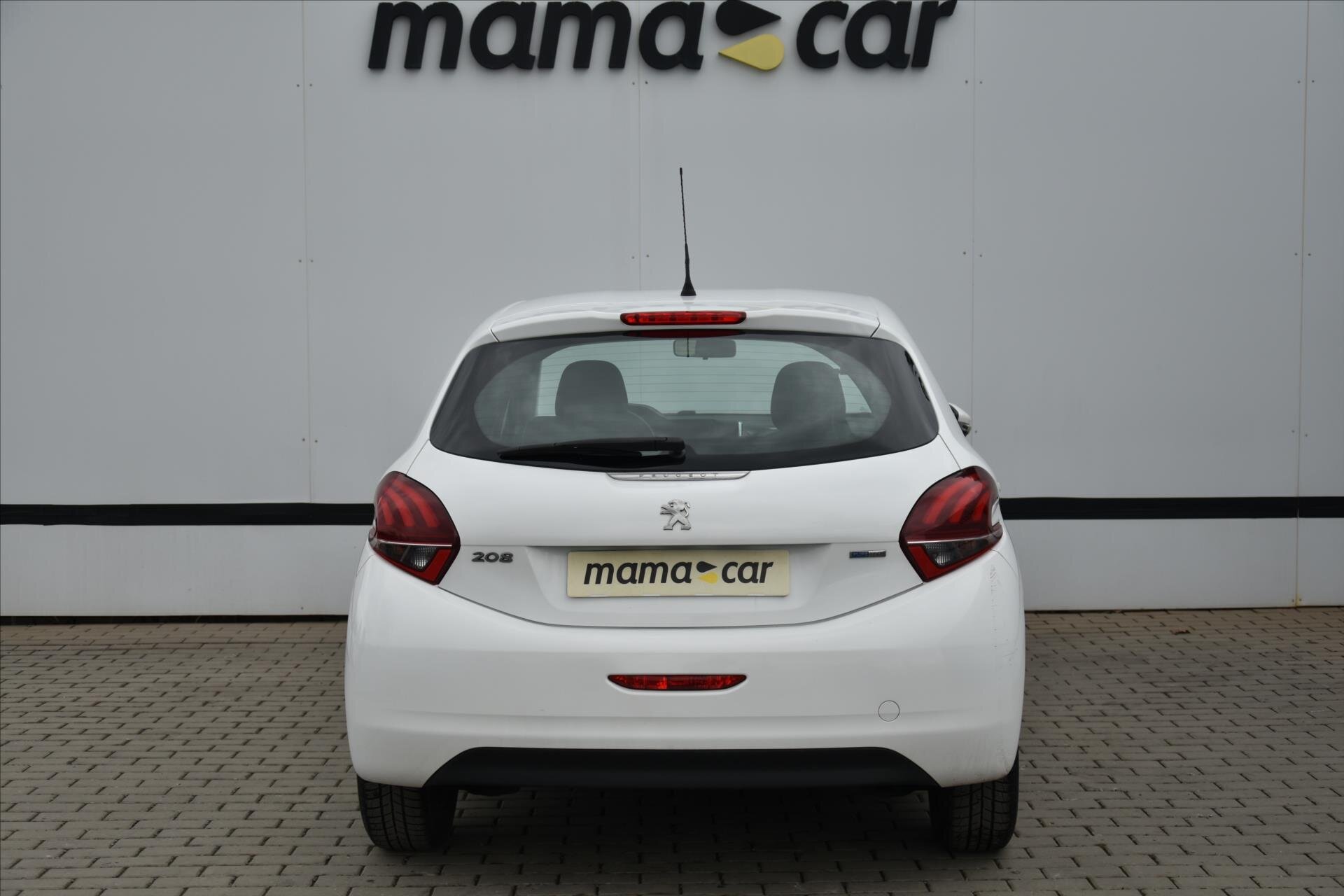 Peugeot 208 Hatchback 1,2 l 60 kw