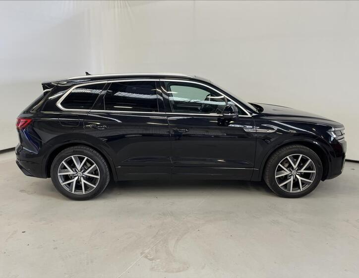 Volkswagen Touareg 3