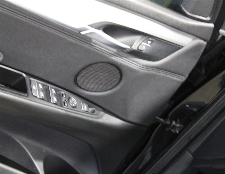 BMW X5 SUV / Terénní 3,0 l 190 kw