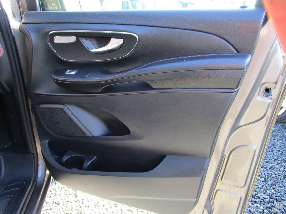 Mercedes-Benz Třídy V Kombi 2,1 l 140 kw