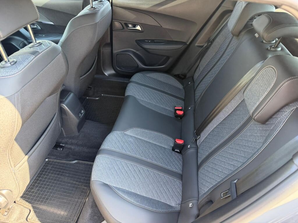 Peugeot 2008 SUV / Terénní 1,2 l 96 kw