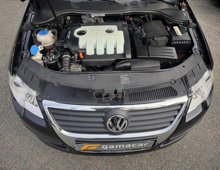 Volkswagen Passat 25