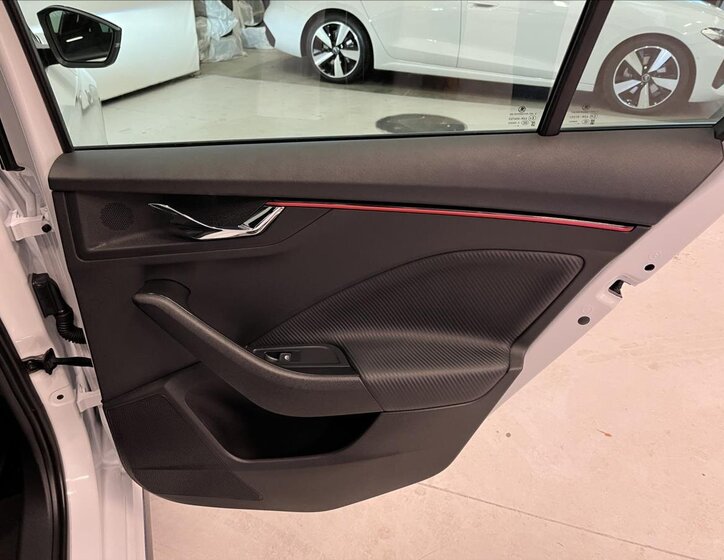 Škoda Kamiq SUV 999,0 85 kw