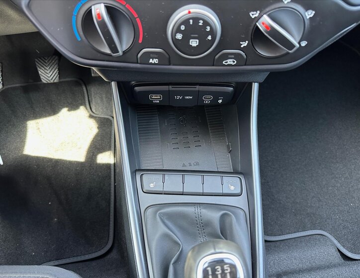 Hyundai i20 Hatchback 1,2 l 61 kw