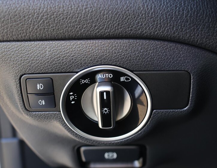 Mercedes-Benz GLA 16