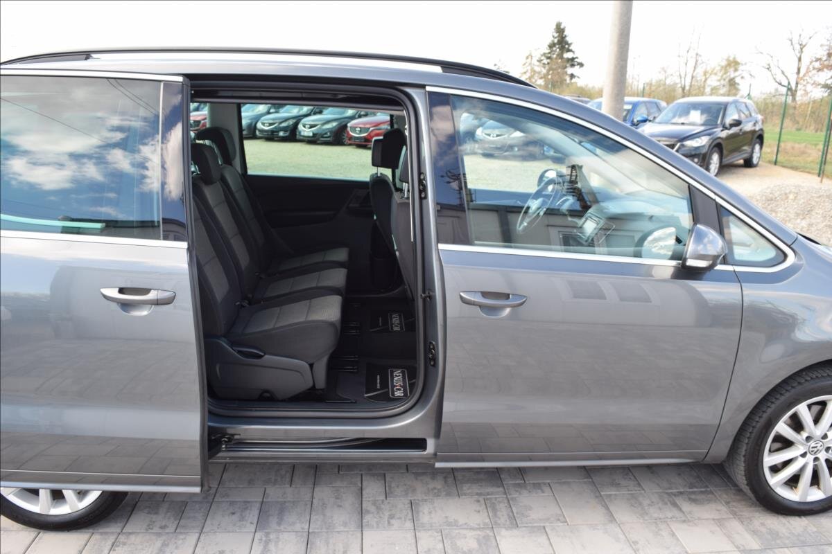 Volkswagen Sharan MPV 2,0 l 103 kw