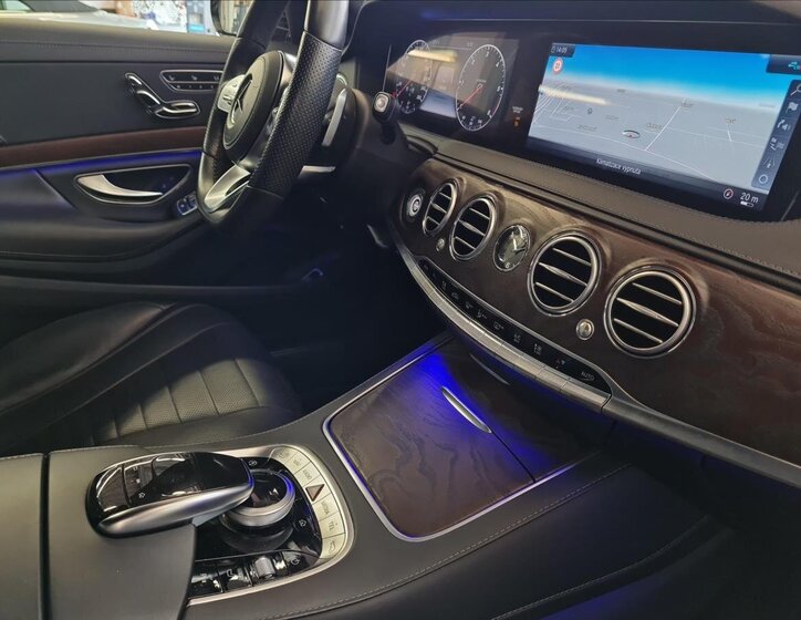 Mercedes-Benz Třídy S 19