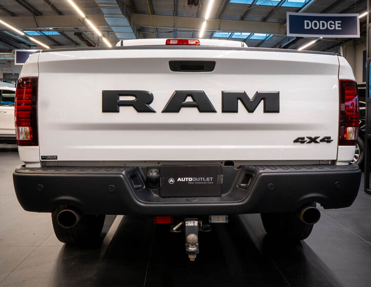 Dodge RAM Pick-up 5,7 l 291 kw