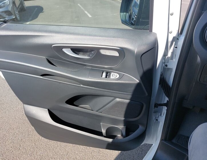 Mercedes-Benz Vito Skříň 2,0 l 100 kw