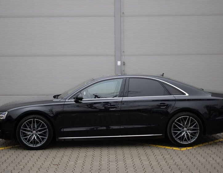 Audi A8 Sedan 3,0 l 184 kw