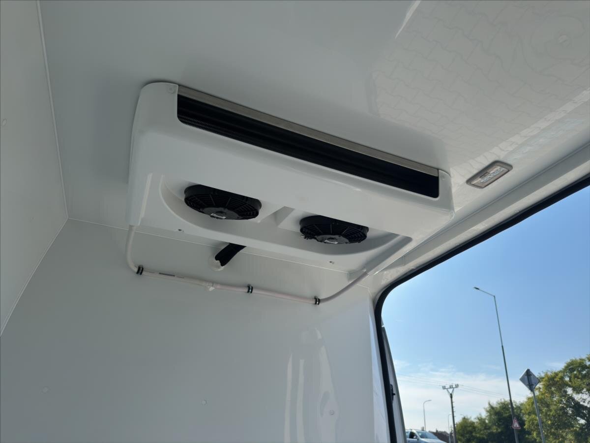 Nissan Interstar Ostatní 2,0 l 110 kw