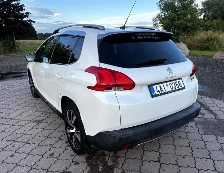 Peugeot 2008 SUV / Terénní 1,6 l 84 kw