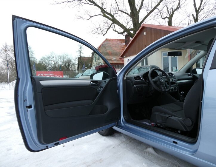 Volkswagen Golf Hatchback 1,4 l 59 kw