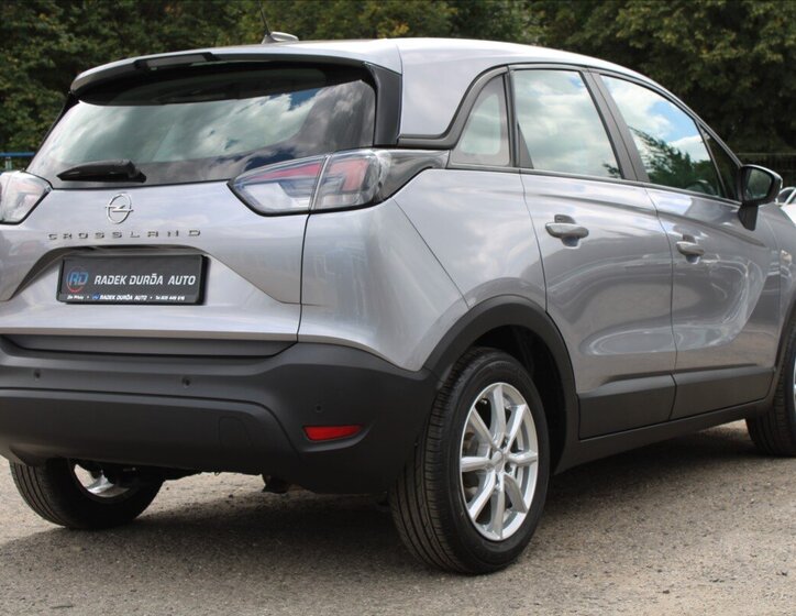 Opel Crossland SUV / Terénní 1,2 l 96 kw