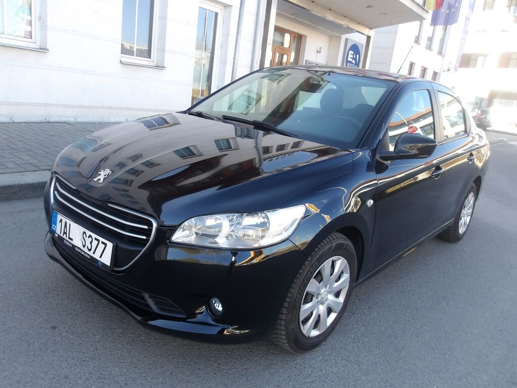 Peugeot 301 Sedan / Limuzína 1,2 l 53 kw