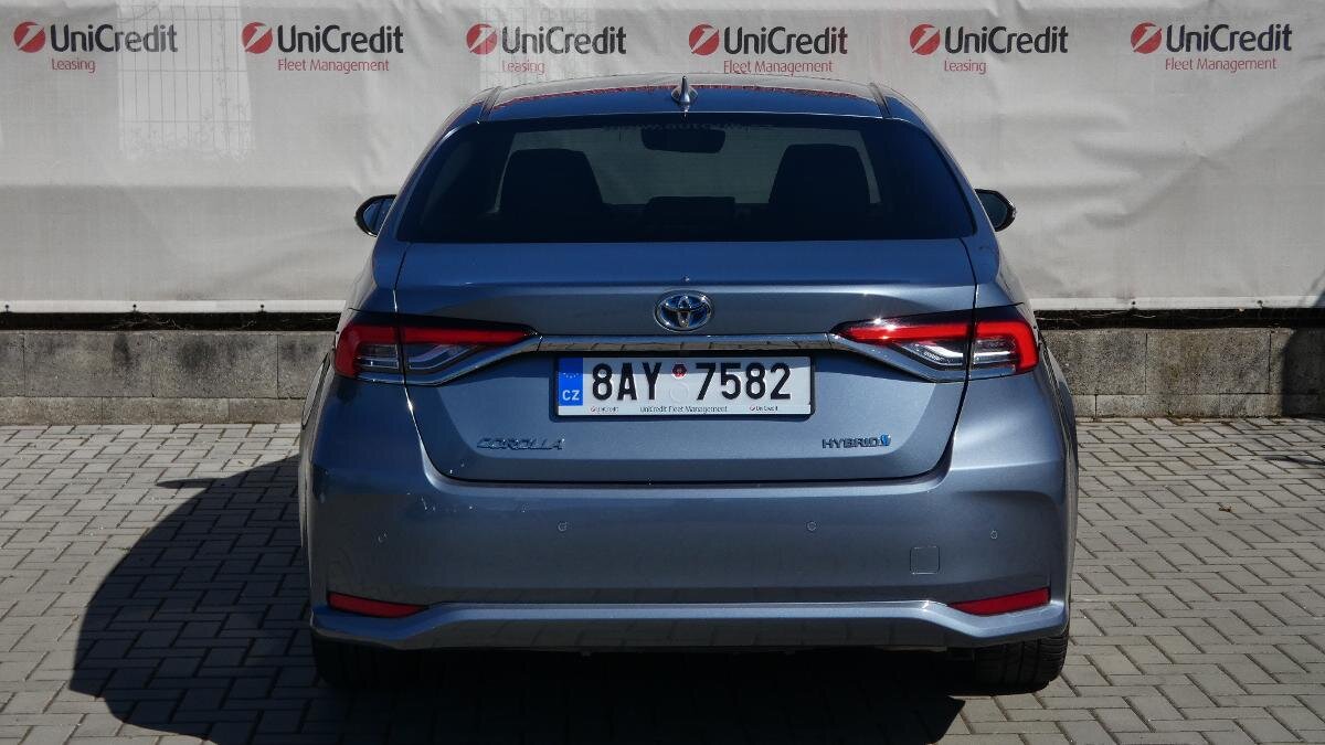 Toyota Corolla Sedan / Limuzína 1,8 l 72 kw